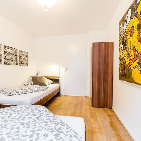 Ferien Und Messewohnug Apartment Koln Bagian luar foto