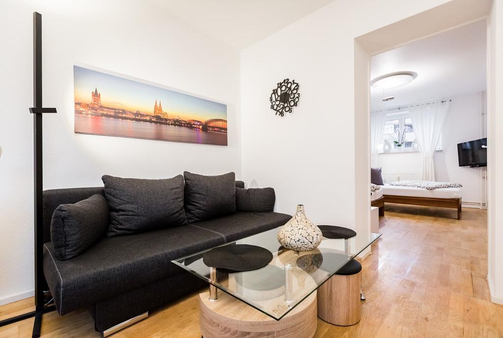 Ferien Und Messewohnug Apartment Koln Bagian luar foto